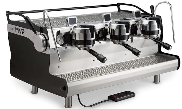 syness mvp 1 la marzocco strada av vs synesso mvp hydra vs slayer 2 group